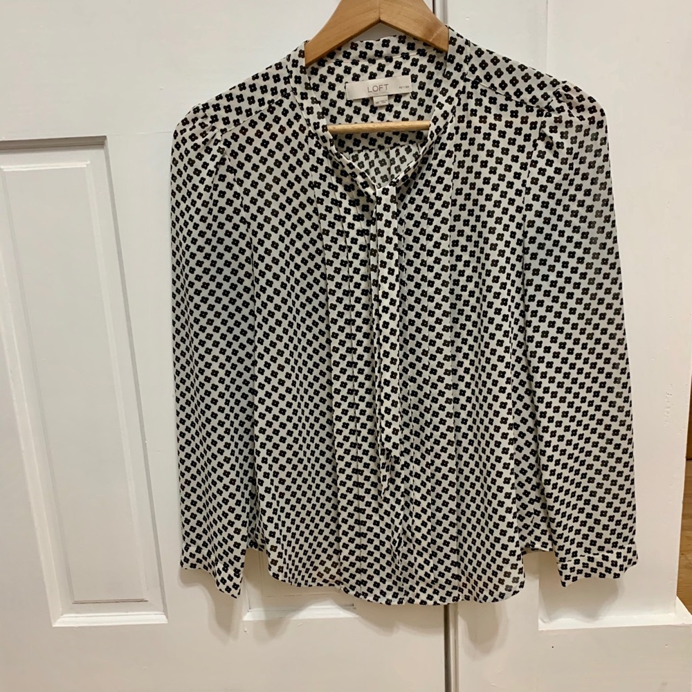 LOFT size medium petit white with black flowers